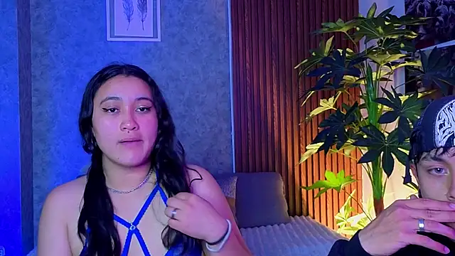 Snapshot of Emmaytonny chatting on 07-23-26, 04:10 Emmaytonny online show from 07-23-26, 04:10