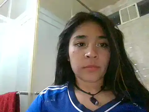 Snapshot of analuke7 chatting on 07-29-26, 03:15 analuke7 online show from 07-29-26, 03:15