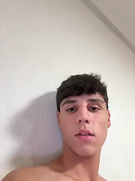 Snapshot of diegogymboy chatting on 07-24-26, 04:05 diegogymboy online show from 07-24-26, 04:05