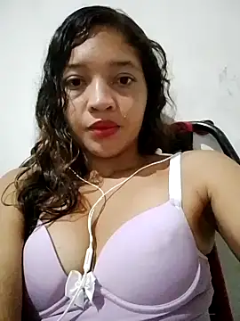 Snapshot of cute_larissa_xx chatting on 07-25-26, 06:33 cute larissa xx online show from 07-25-26, 06:33