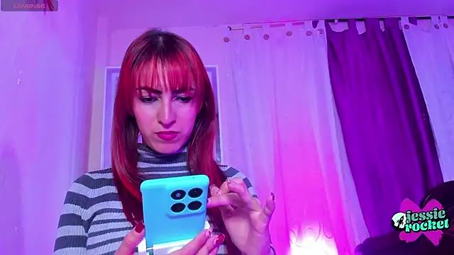 Snapshot of jessierocketx chatting on 10-16-25, 03:35 jessierocketx online show from 10-16-25, 03:35