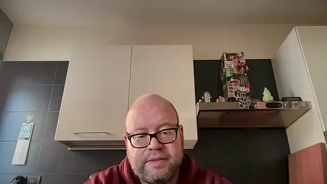 Snapshot of theitalianbear chatting on 02-02-26, 03:00 theitalianbear online show from 02-02-26, 03:00