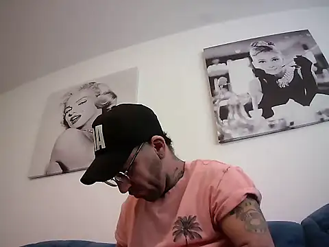 MagicStickBoy online show from 04-10-26, 10:53