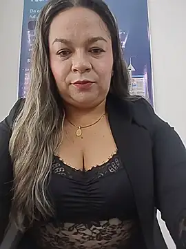 Snapshot of Charlott-1 chatting on 07-29-26, 02:37 Charlott-1 online show from 07-29-26, 02:37