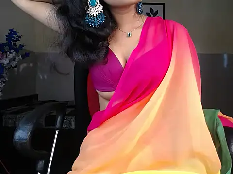 Snapshot of Loving_heena chatting on 07-30-26, 07:18 Loving heena online show from 07-30-26, 07:18