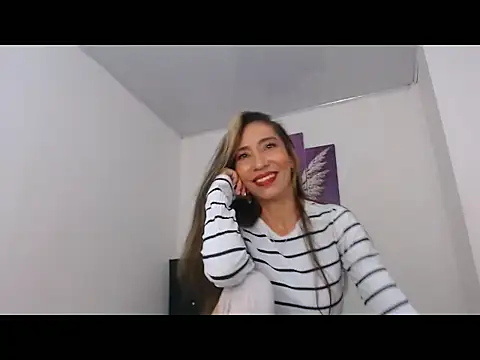 Snapshot of luna_sexth chatting on 07-30-26, 05:28 luna sexth online show from 07-30-26, 05:28