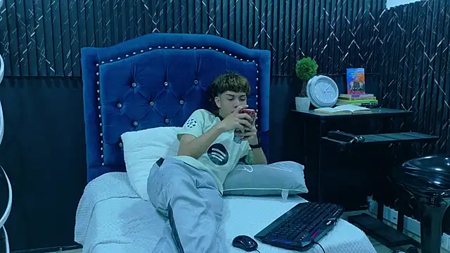 Snapshot of Prince_Jannell chatting on 07-30-26, 08:08 Prince Jannell online show from 07-30-26, 08:08