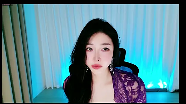 Snapshot of Suki-999 chatting on 07-31-26, 12:48 Suki-999 online show from 07-31-26, 12:48