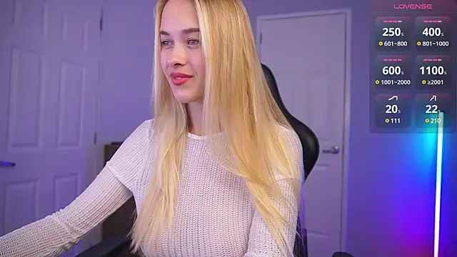 DanikaDillan online show from 12-27-24, 01:22