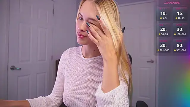 DanikaDillan online show from 12-28-24, 01:29