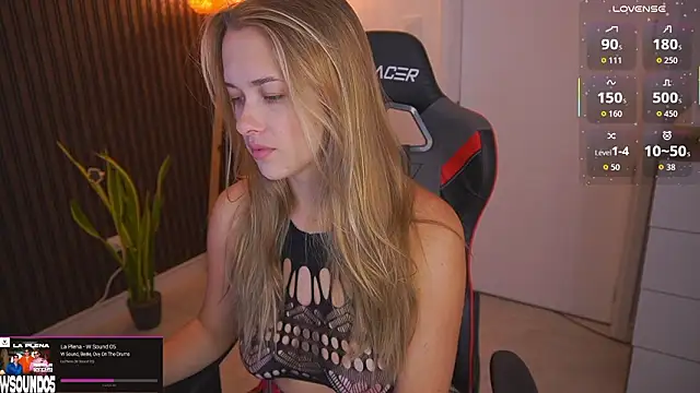 DanikaDillan online show from 02-28-26, 01:17