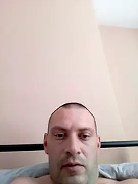 klanvezer online show from 08-02-26, 03:43