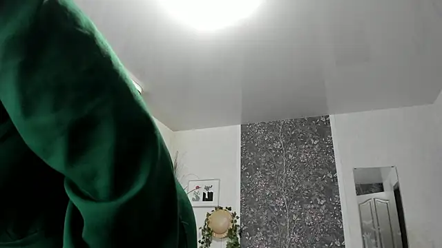Snapshot of MargoMorales chatting on 08-02-26, 11:14 MargoMorales online show from 08-02-26, 11:14