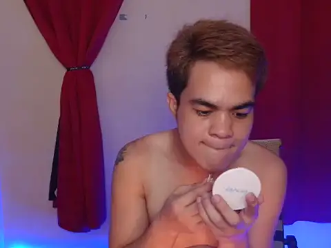 Snapshot of mike_jm chatting on 11-25-25, 09:09 mike jm online show from 11-25-25, 09:09