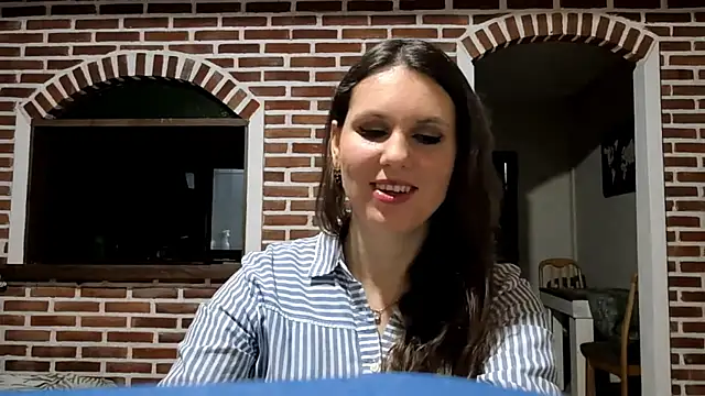 Snapshot of JacklynSwisshelm chatting on 08-06-26, 12:18 JacklynSwisshelm online show from 08-06-26, 12:18