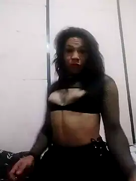 Snapshot of Allimlove chatting on 08-05-26, 05:16 Allimlove online show from 08-05-26, 05:16