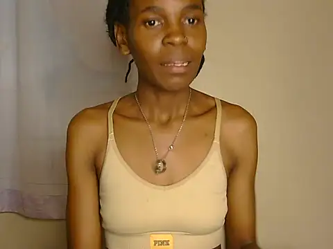 Snapshot of petitevixenn chatting on 08-04-26, 11:29 petitevixenn online show from 08-04-26, 11:29