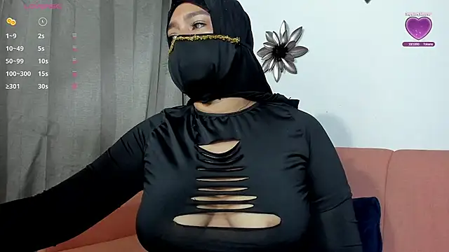 Snapshot of zaahira_66 chatting on 08-05-26, 02:25 zaahira 66 online show from 08-05-26, 02:25