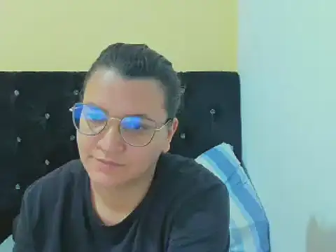 MARILYN GARCIA online show from 12-23-24, 03:23