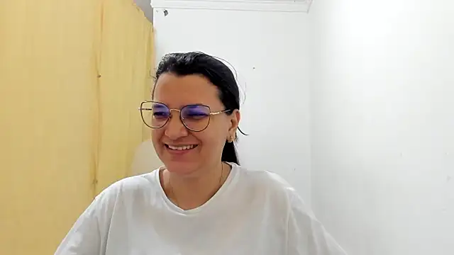 MARILYN GARCIA online show from 10-17-25, 12:41