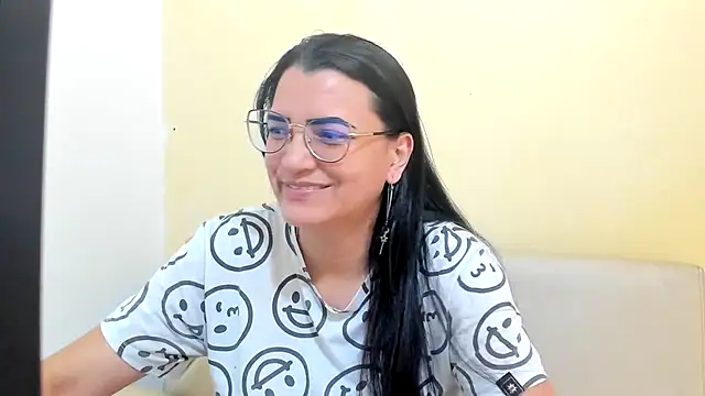 MARILYN GARCIA online show from 04-25-26, 03:42