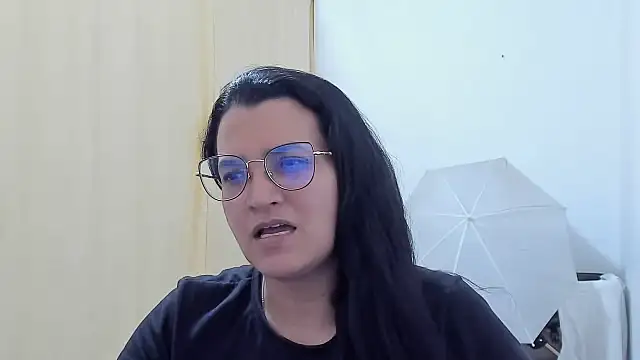 Snapshot of MARILYN_GARCIA chatting on 05-29-26, 11:03 MARILYN GARCIA online show from 05-29-26, 11:03