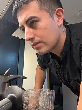Snapshot of Maxi_lopez chatting on 08-05-26, 06:55 Maxi lopez online show from 08-05-26, 06:55