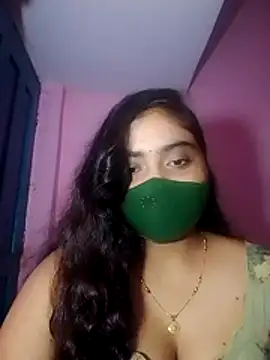 Snapshot of SHALINI_012 chatting on 08-07-26, 05:15 SHALINI 012 online show from 08-07-26, 05:15