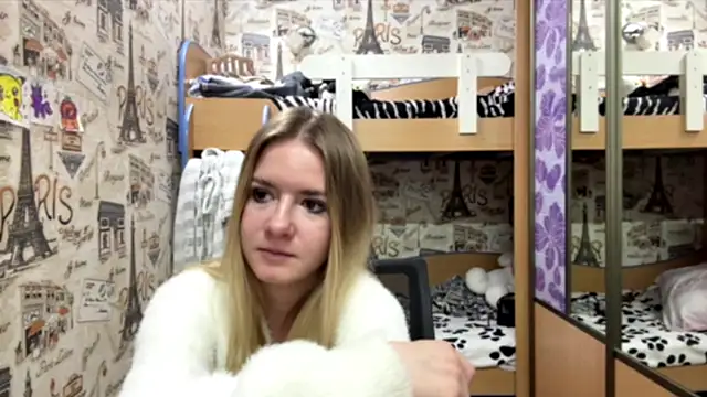 Snapshot of babycuteshy chatting on 08-08-26, 10:01 babycuteshy online show from 08-08-26, 10:01