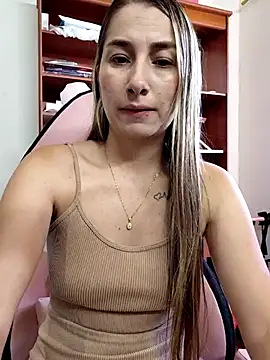 Lipzzy sun20 online show from 08-08-26, 04:31