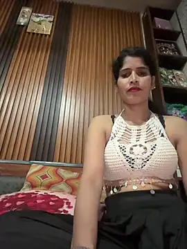 Snapshot of saxpooja chatting on 08-06-26, 04:53 saxpooja online show from 08-06-26, 04:53