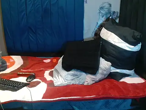 Snapshot of Naughty_Promise chatting on 08-07-26, 09:39 Naughty Promise online show from 08-07-26, 09:39