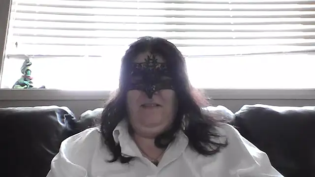 Snapshot of ScarletVixxen chatting on 08-09-26, 07:52 ScarletVixxen online show from 08-09-26, 07:52