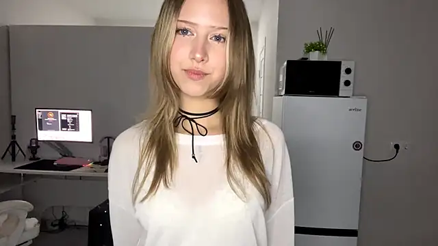 Snapshot of ZenyBieta chatting on 08-08-26, 07:05 ZenyBieta online show from 08-08-26, 07:05