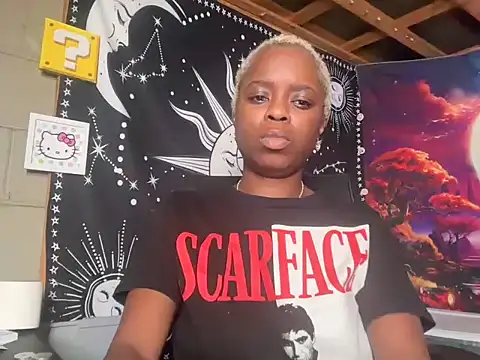 SimoneSavage online show from 11-08-25, 03:29