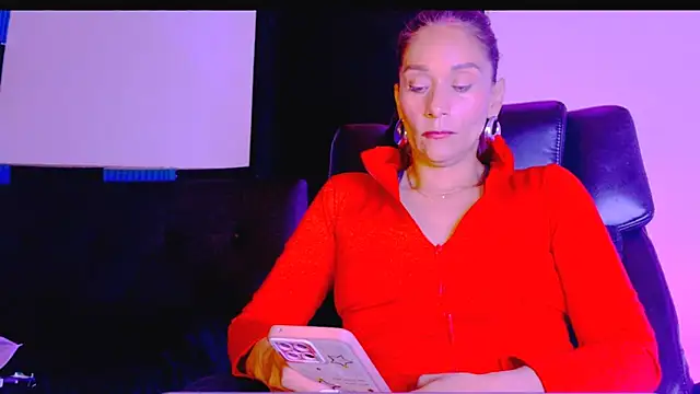  thamara25 online show from 10-28-25, 11:29