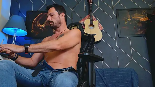 ChrisKox online show from 09-20-25, 06:42