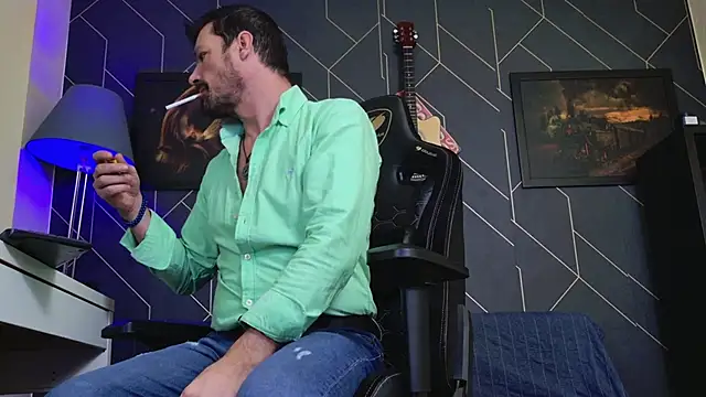 ChrisKox online show from 11-28-25, 05:21