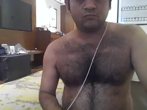 Snapshot of rarindam17 chatting on 03-10-26, 01:10 rarindam17 online show from 03-10-26, 01:10