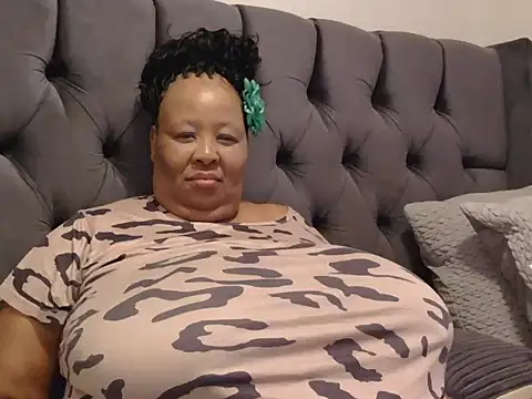 nancy111 online show from 11-28-25, 02:53