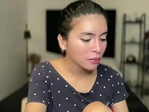 your bianca69 online show from 12-22-25, 11:02