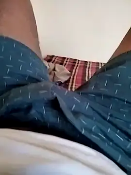 Snapshot of mikki1355 chatting on 03-21-25, 10:39 mikki1355 online show from 03-21-25, 10:39