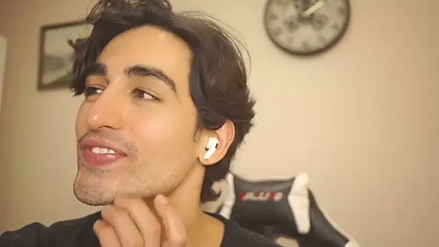 AlanDeNavarre online show from 02-13-25, 09:49