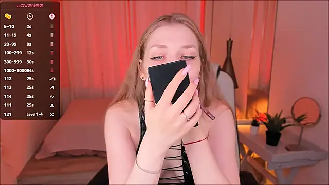 Snapshot of DakotaMabs chatting on 11-30-25, 06:50 DakotaMabs online show from 11-30-25, 06:50