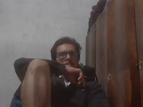 Snapshot of el_principe_hot chatting on 09-14-25, 02:00 el principe hot online show from 09-14-25, 02:00