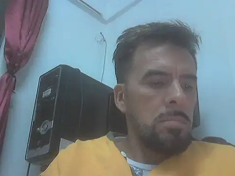 Snapshot of el_principe_hot chatting on 10-30-25, 01:40 el principe hot online show from 10-30-25, 01:40