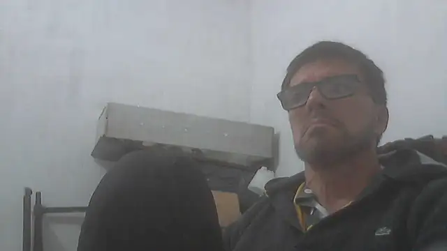 Snapshot of el_principe_hot chatting on 04-15-26, 03:13 el principe hot online show from 04-15-26, 03:13