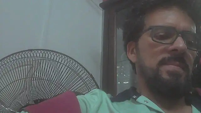 Snapshot of el_principe_hot chatting on 05-27-26, 01:57 el principe hot online show from 05-27-26, 01:57