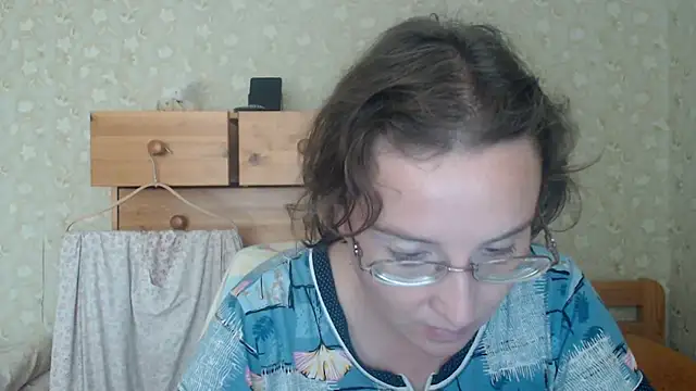 Snapshot of Smart_Rose chatting on 07-08-26, 02:32 Smart Rose online show from 07-08-26, 02:32