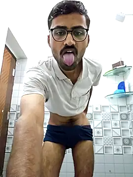 krishna8035 online show from 09-29-25, 04:28